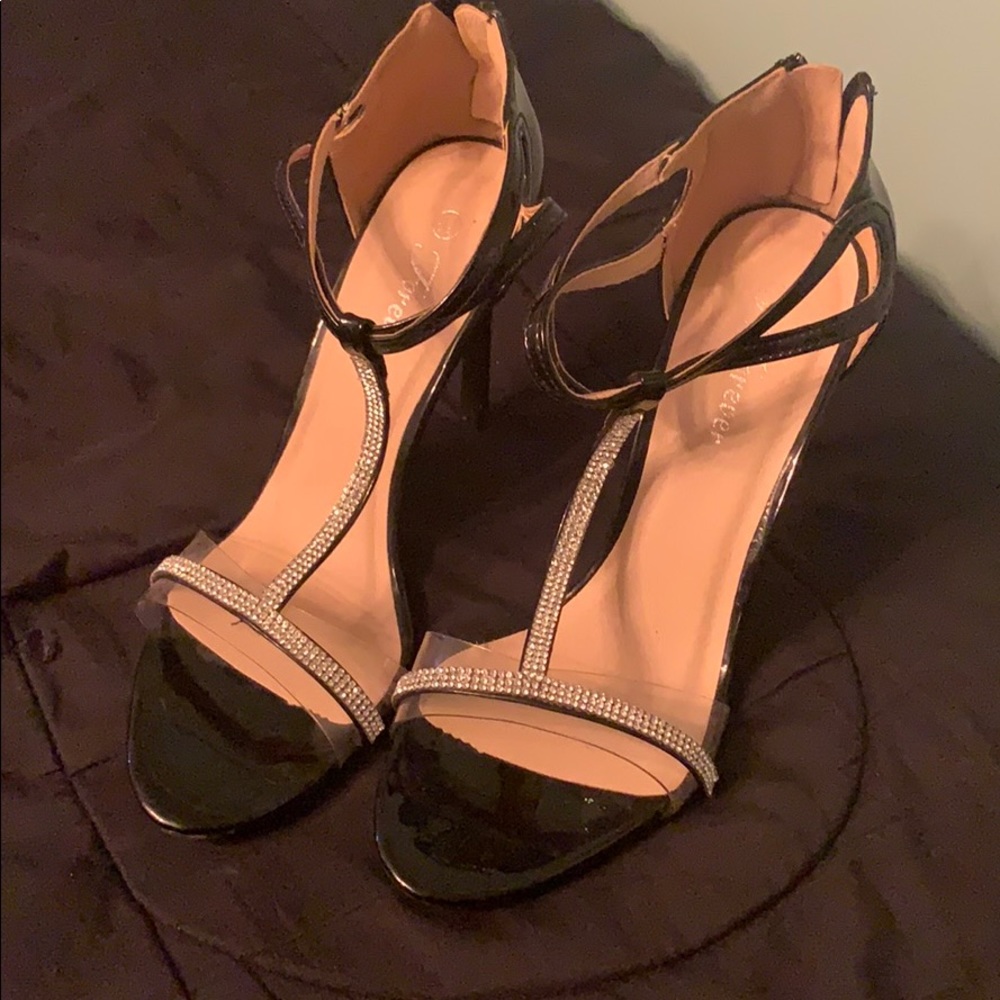Black heels with diamonds
